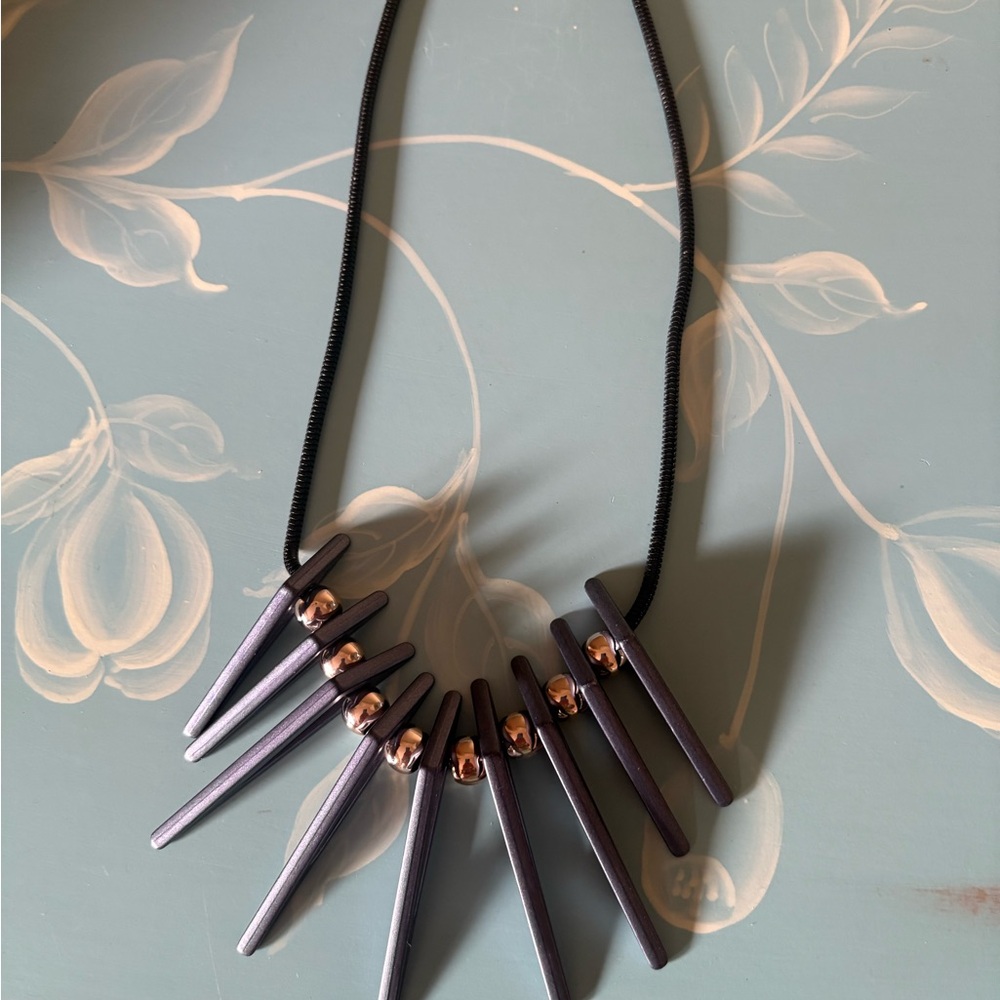 Chic Navy and Gold Spike Necklace - Picture 7 of 9